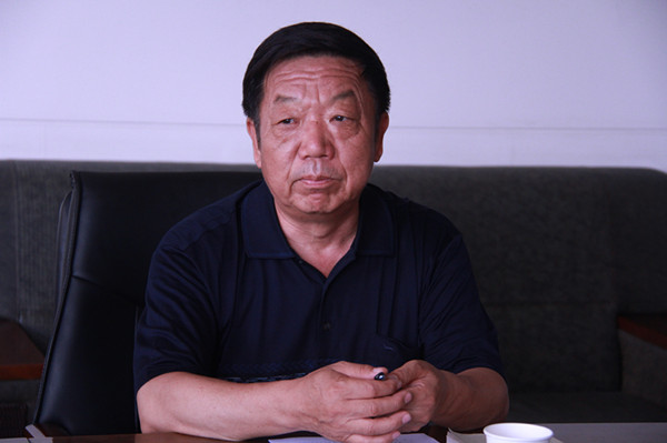 beat365官网召开学习李保国同志先进事迹座谈会