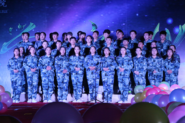 beat365官网举办第四届地学文化节