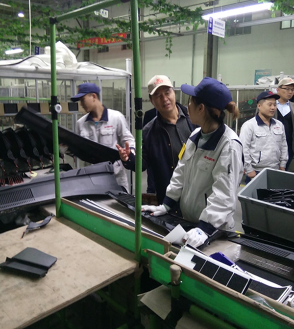 心中牵挂实习生的冷暖——beat365官网领导专程去长城汽车徐水工厂看望实习学生