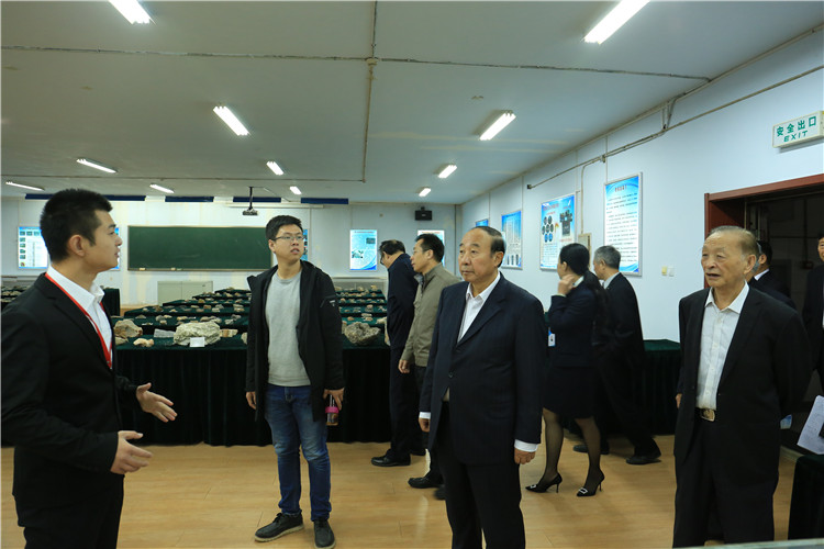 省高校设置评议委员会专家组莅临beat365官网开展转设考察工作