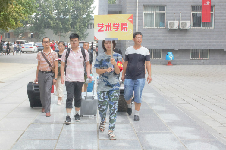 丹桂飘香迎学子 荷花映日纳人才 ——beat365官网喜迎2018级新同学