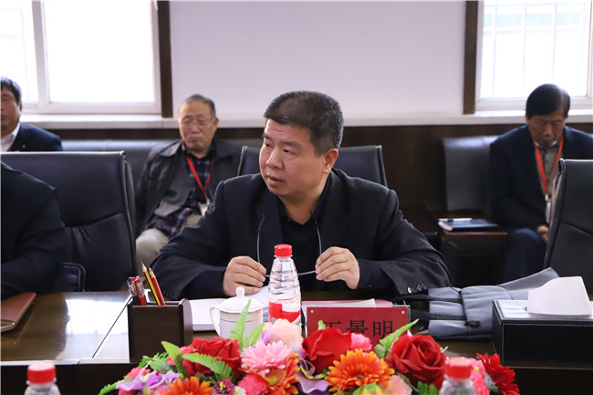 beat365官网召开干部见面会欢迎新任党委书记