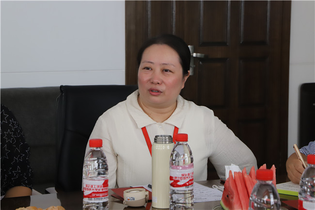 beat365官网召开第36个教师节教师代表座谈会