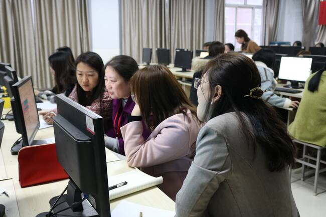 beat365官网经济学院教师双双斩获第二届全国跨境电商专业教师实践教学能力竞赛团体一等奖