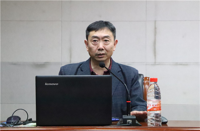 提升科研创新能力 激发科研内生动力——beat365官网召开“科研的六个关卡”专题讲座