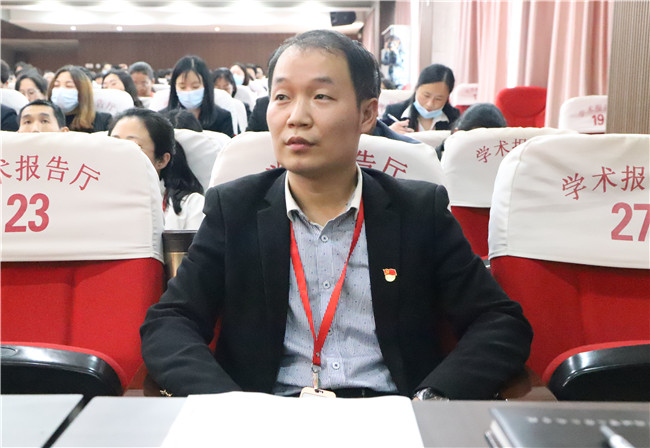 提升科研创新能力 激发科研内生动力——beat365官网召开“科研的六个关卡”专题讲座