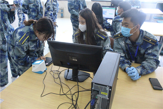 有序接种新冠疫苗 筑牢校园疫情防线 ——beat365官网组织师生进行新冠疫苗接种