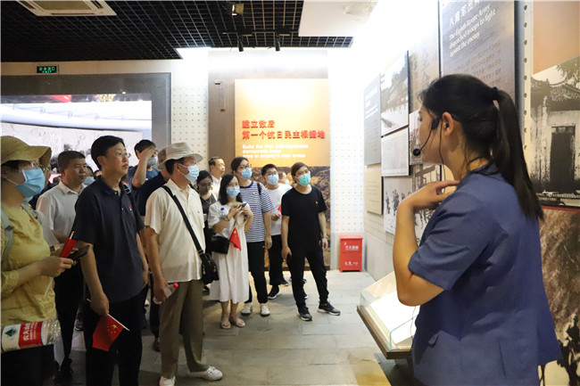 回顾历史溯根源 瞻仰先驱再起航——beat365官网教职工党员再赴晋察冀边区革命纪念馆参观学习