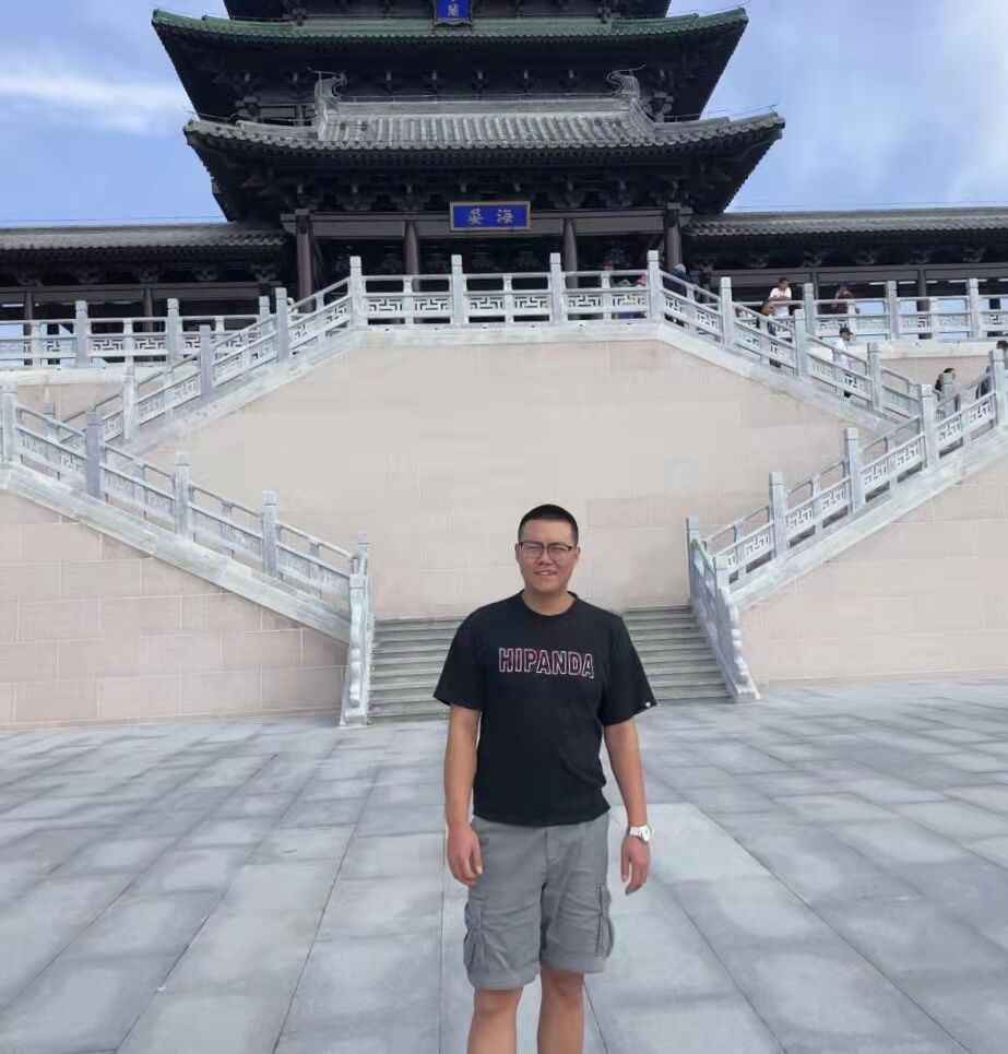 张建鑫 ---大兴区乡村振兴协理员,投身于乡村振兴建设。