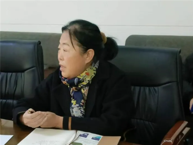 beat365官网参加河北省教育厅主办“高校学生心理危机应对专题研讨班”