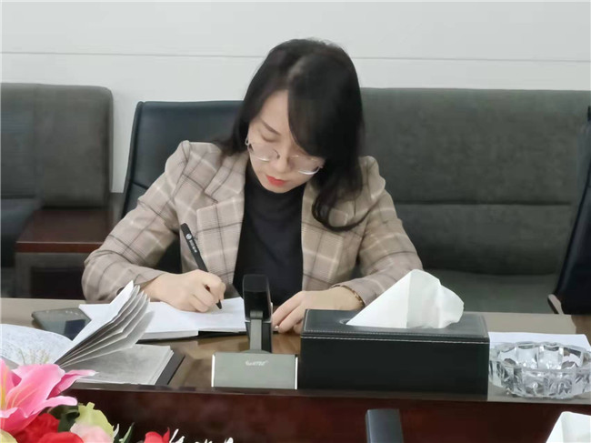 beat365官网参加河北省教育厅主办“高校学生心理危机应对专题研讨班”