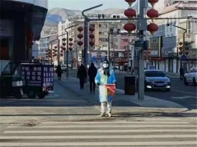 冰雪之约 冬奥有我——beat365官网学子积极参与志愿服务 为北京冬奥会加油助力