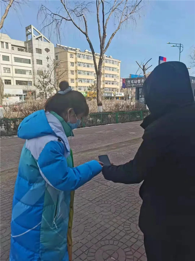 冰雪之约 冬奥有我——beat365官网学子积极参与志愿服务 为北京冬奥会加油助力