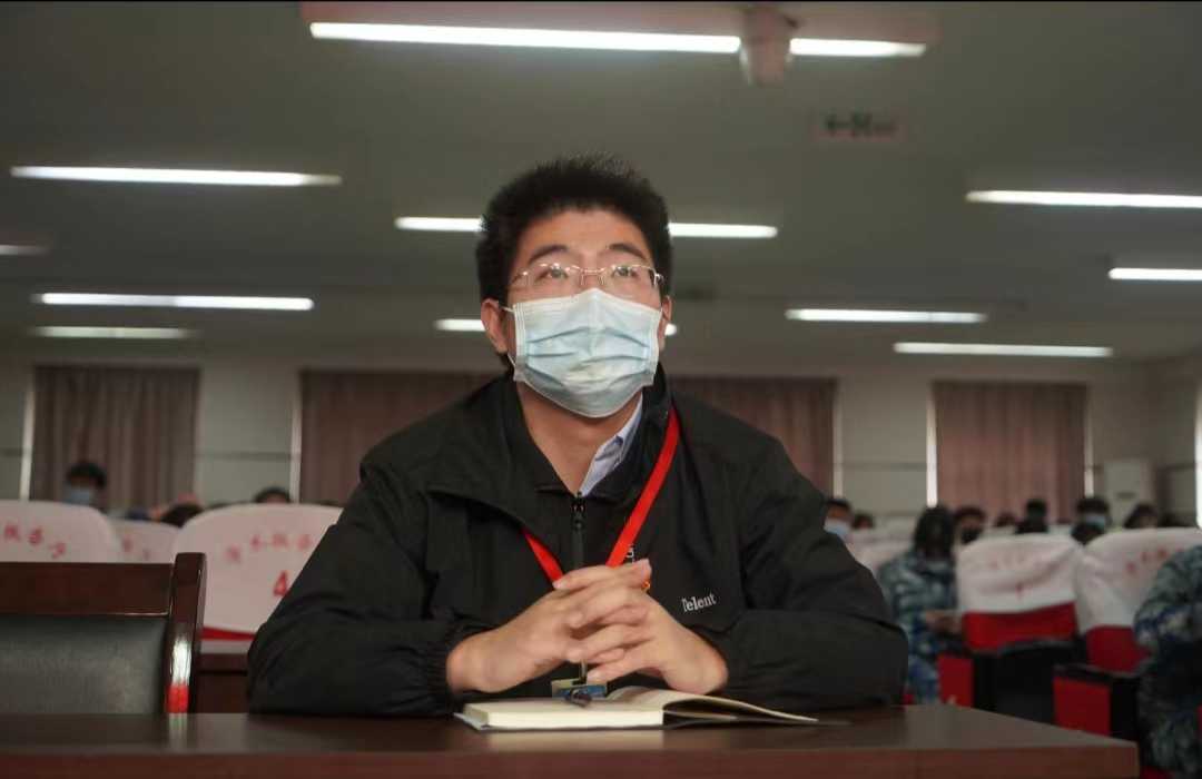 beat365官网组织收听收看庆祝中国共青团成立100周年大会上直播