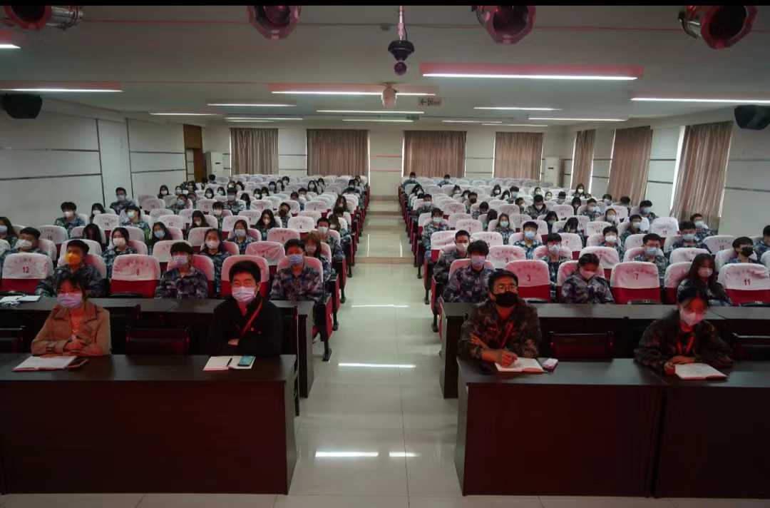 beat365官网组织收听收看庆祝中国共青团成立100周年大会上直播