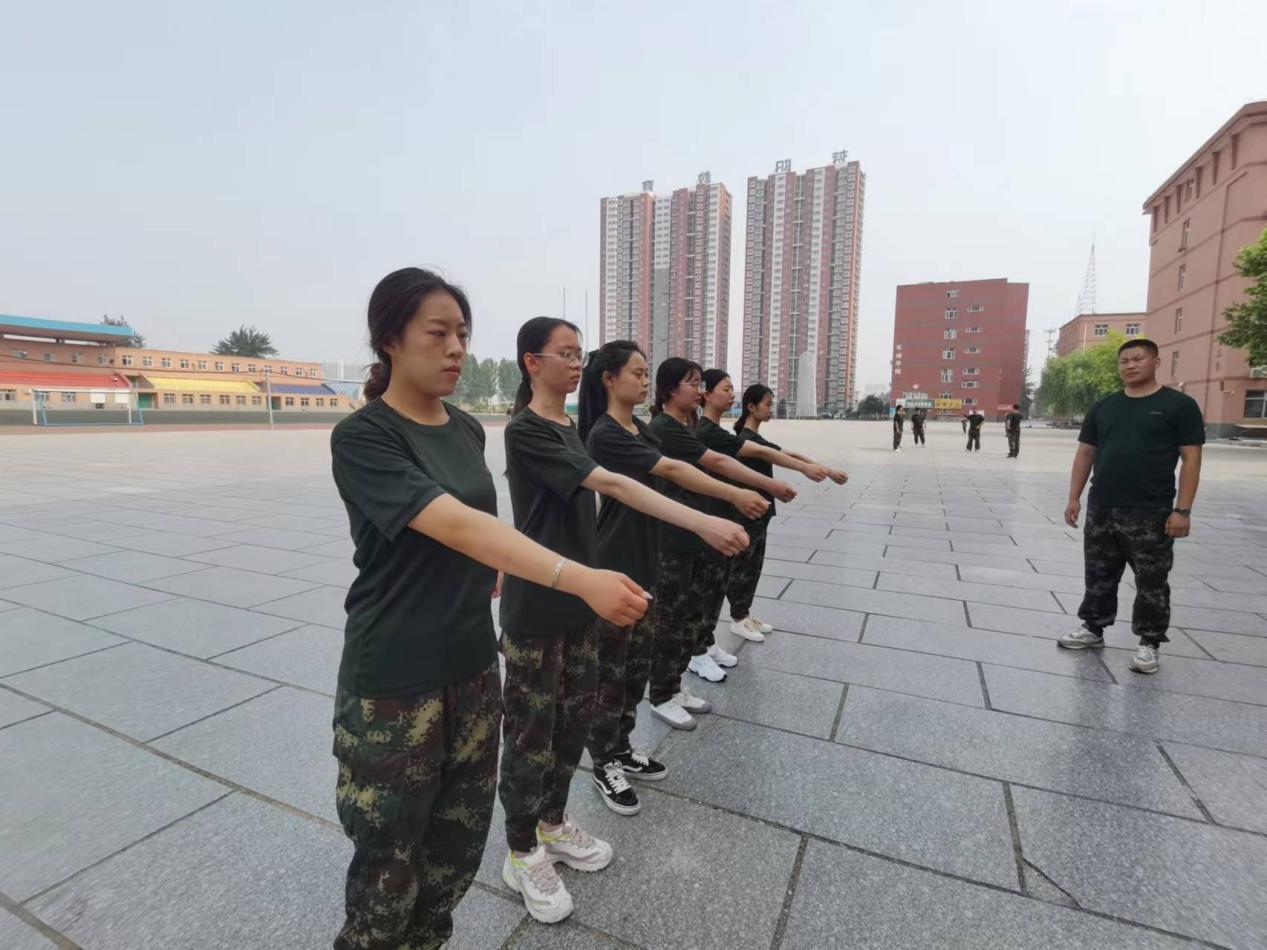 强化凝“新”聚力，赓续立德树人——beat365官网“传帮带”式新入职辅导员培训圆满结束