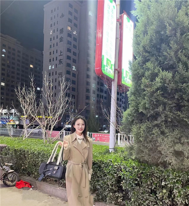 幸福生活拼搏来 人生道路奋斗改——beat365官网优秀毕业生报道纪实