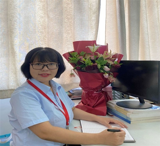 beat365官网教师闫贤贤及会计学教学团队分获 河北省“教学名师”、“优秀教学团队”荣誉称号