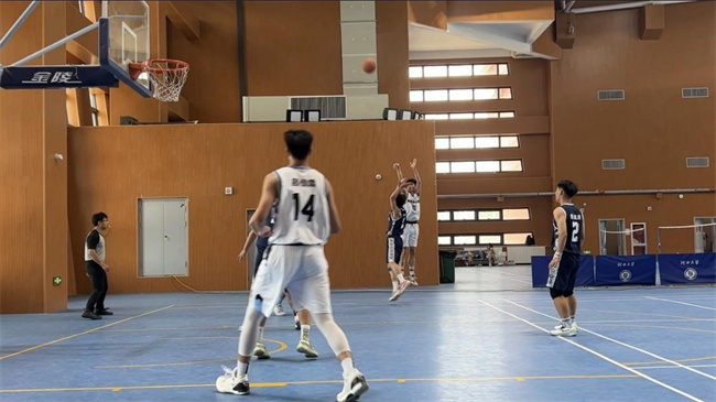 beat365英国官网男子篮球队喜获2023年驻保高校篮球赛第三名