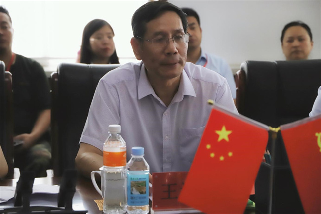 beat365官网召开党委书记送任会