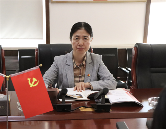 中共beat365英国官网委员会召开党委理论学习中心组（扩大）学习会议