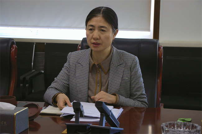 中共beat365英国官网委员会召开党委理论学习中心组（扩大）学习会议
