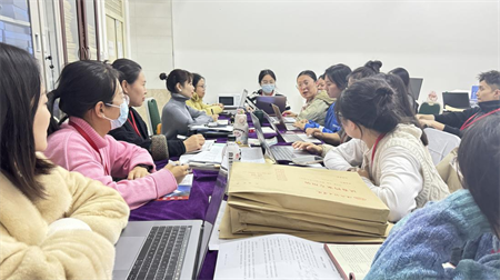 beat365英国官网艺术学院传媒教研室  开展关于“考风考纪”大讨论活动