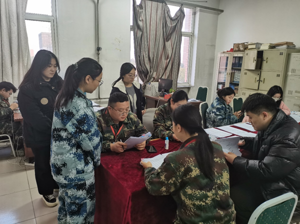 beat365英国官网||管理学院||倾泻关爱阳光 助力梦想远帆——我院辅导员指导学生职业生涯规划大赛
