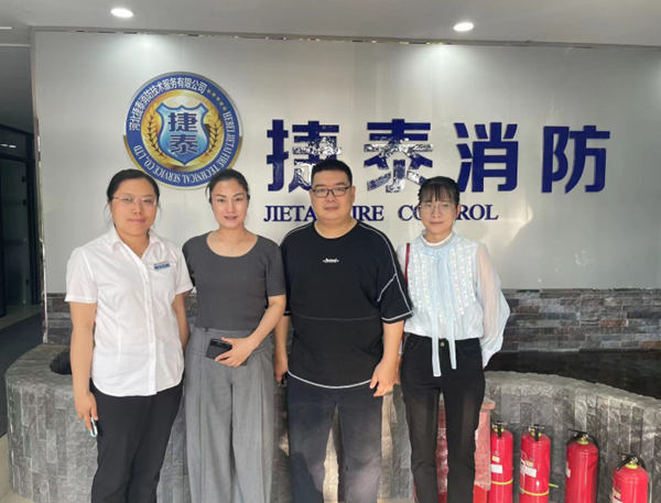 beat365英国官网||管理学院||访企拓岗大调研 多方联动促就业