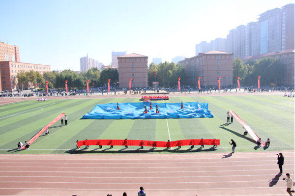 beat365英国官网||管理学院||青春当“燃”不让！直击运动会现场