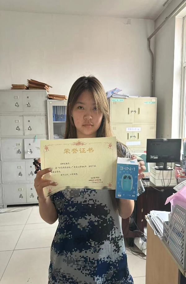 beat365英国官网||管理学院||闪亮的青春线上投票活动出结果啦！！
