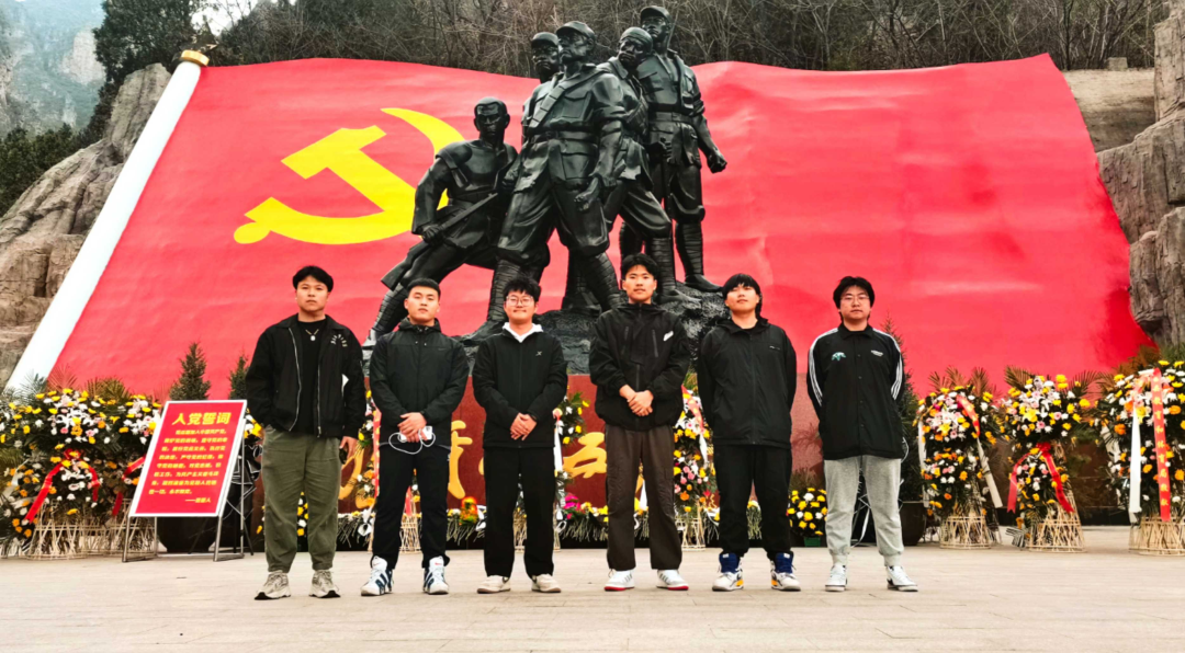 beat365英国官网|管理学院|忆苦思甜祭烈士,风起清明表哀思