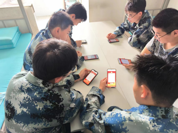 国家安全教育日丨beat365英国官网丨管理学院师生在行动