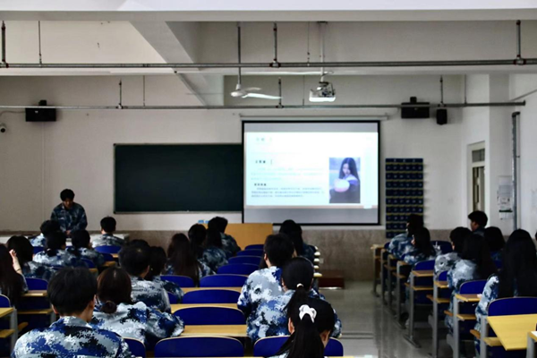 榜样引领|beat365英国官网|管理学院|优秀毕业生王雯潼经验交流分享会