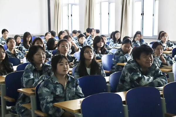 榜样引领|beat365英国官网|管理学院|优秀毕业生王雯潼经验交流分享会