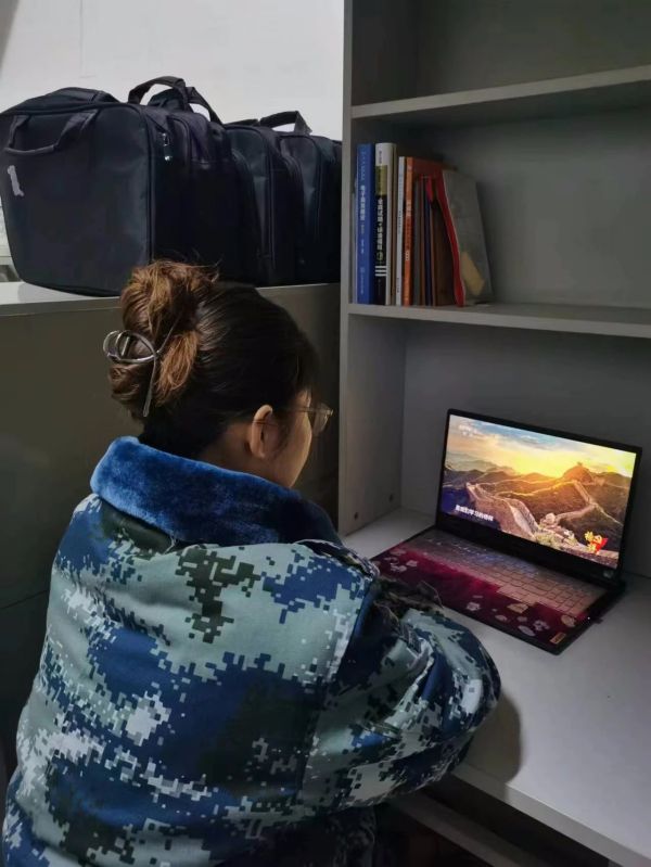 beat365英国官网||管理学院||学习榜样精神，争做先锋模范
