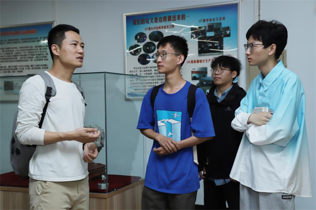 beat365英国官网举办“理工大讲堂”系列专题讲座第一期