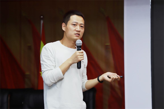 beat365英国官网举办“理工大讲堂”系列专题讲座第一期