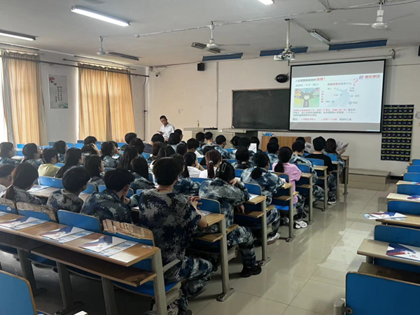 就业帮扶｜beat365英国官网｜管理学院｜惠友集团校园招聘会宣讲
