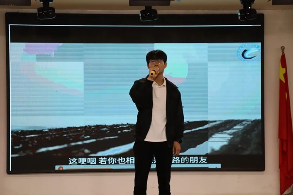 劳动教育|beat365英国官网|管理学院|学习劳动精神，践行劳动育人主题朗诵比赛