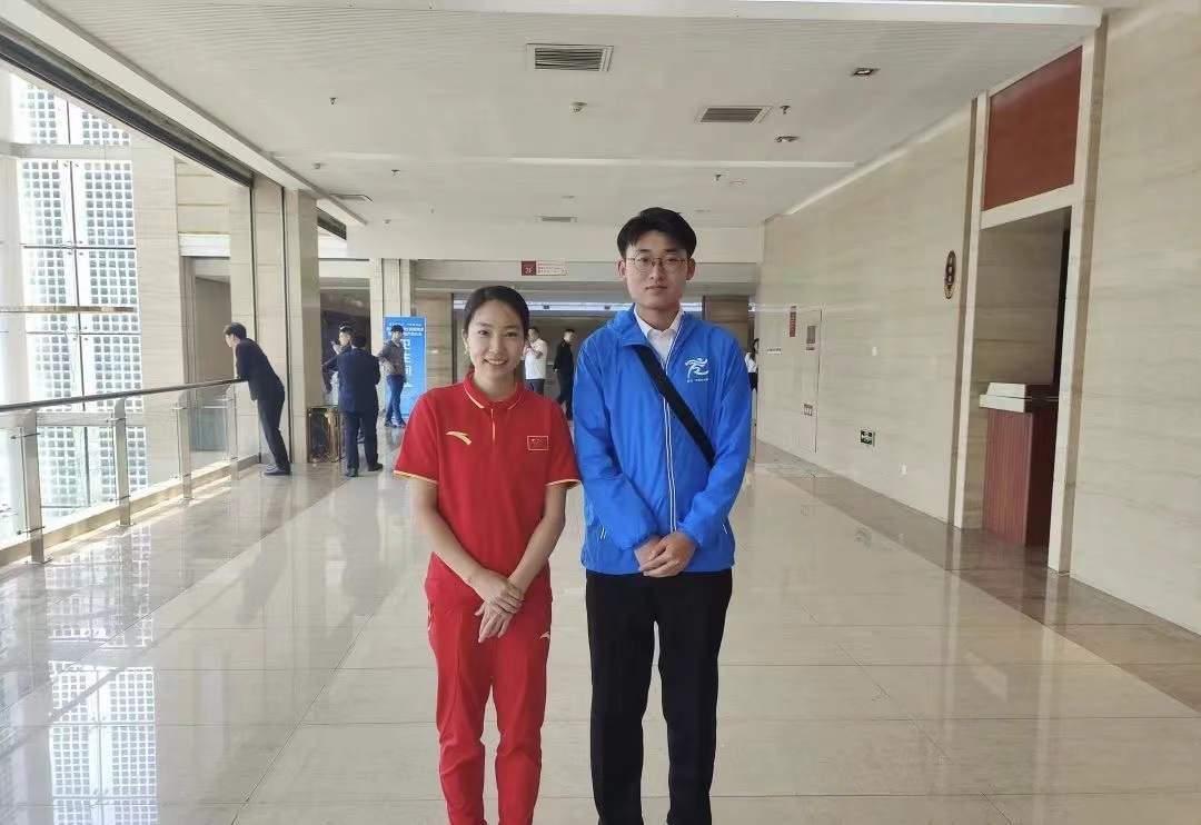 保理会计学院beat365英国官网会计学院志愿服务队圆满完成京津冀(保定)赛事经济暨户外运动产业大会志愿服务工作