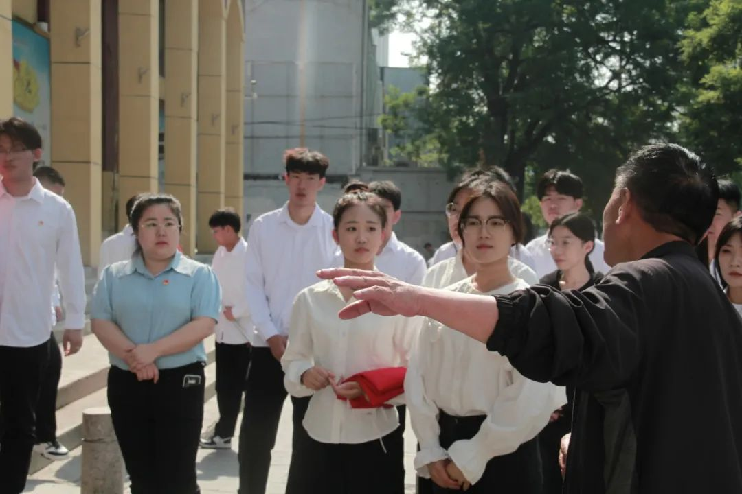 beat365英国官网信息科学与工程学院 大学生德育实践教育基地授牌仪式