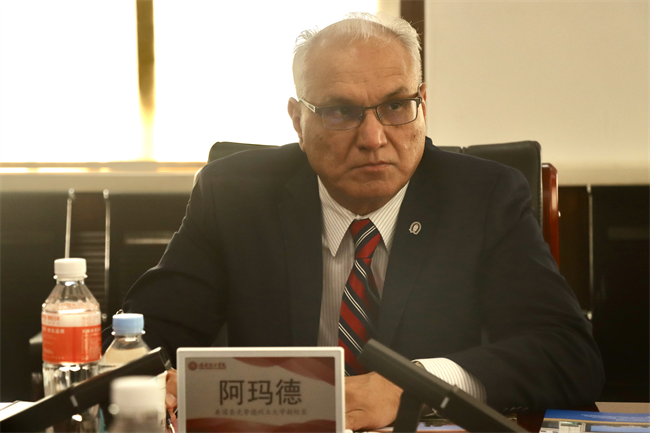 美国圣克劳德州立大学副校长一行莅临beat365官网参观交流