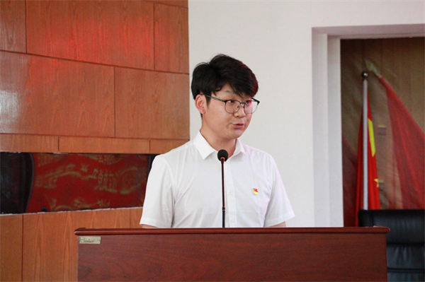 栉风沐雨显初心  踔厉奋发勇向前——beat365官网党委隆重举办庆祝中国共产党成立103周年暨七一表彰活动