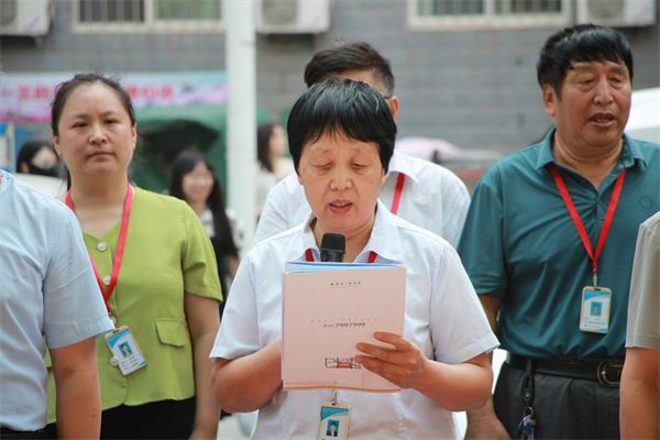 青云直上九霄去 他日凌云最有声— beat365官网工会隆重举办喜送毕业生活动
