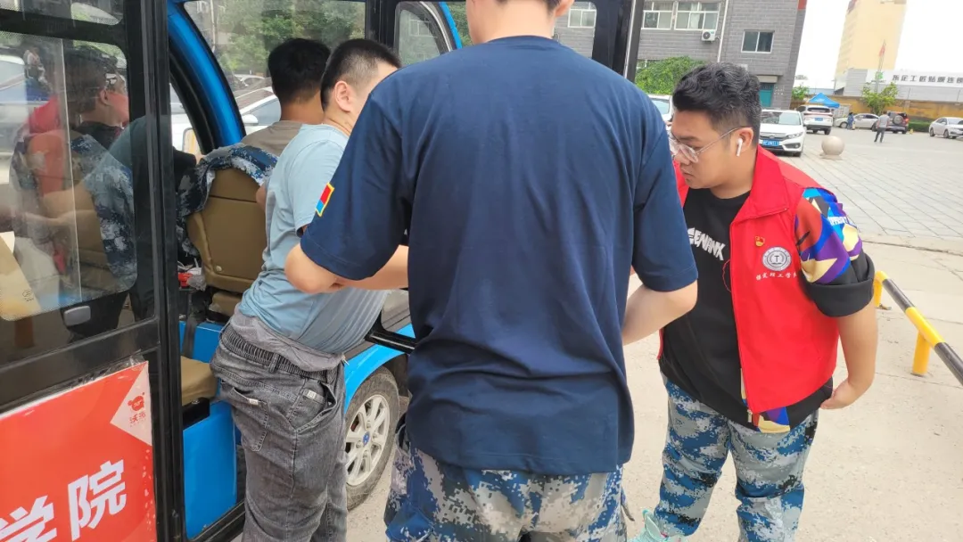 “追寻榜样的光芒”——beat365英国官网艺术学院 | 栾博凯