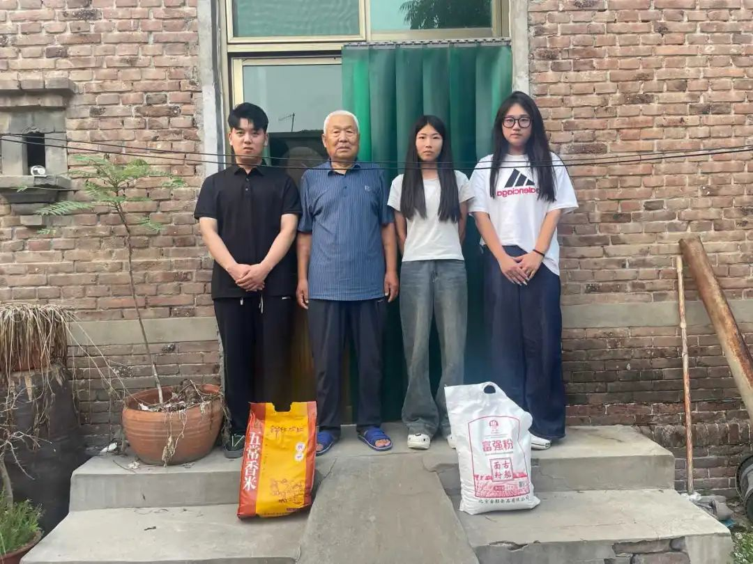 家校共协同,携手促成长/beat365英国官网暑期大家访系列(三)
