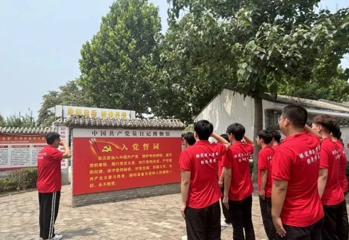 社会实践(十九)|赓续红色基因,寻访红色印记——beat365英国官网经济学院“三下乡”社会实践