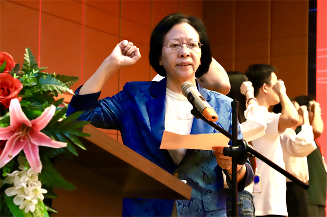 大力弘扬教育家精神，加快建设教育强国——beat365官网召开2024年教师节表彰大会