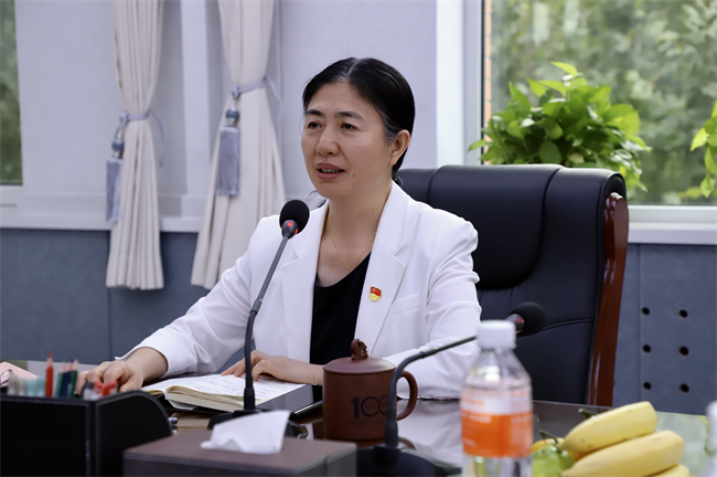 beat365官网举行“弘扬教育家精神暨中秋国庆双节”座谈会